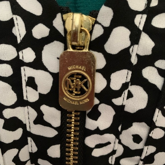 Michael Kors jersey knit shirt, size medium - Picture 2 of 4